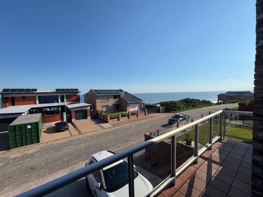 3 Bedroom Property for Sale in Blue Horizon Bay Eastern Cape